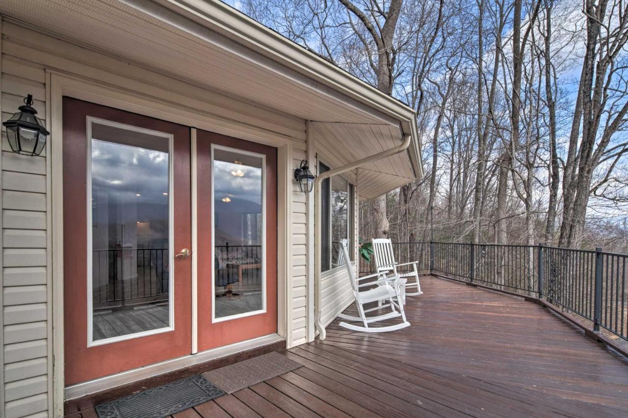 Charming Burnsville Apt With Mountain Views And Deck! Exterior photo